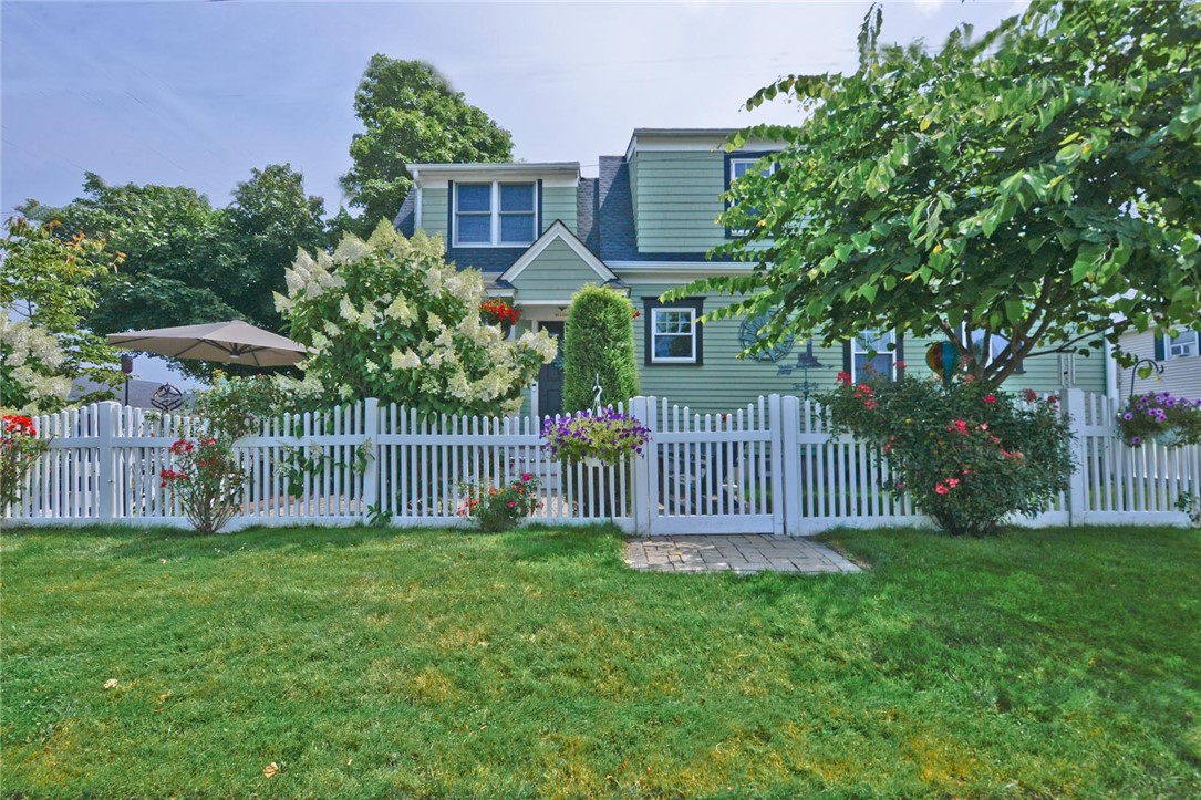 19 Ellery Road Newport, RI 02840 - Photo 41 of 42 Through the picket fence a world awaits.