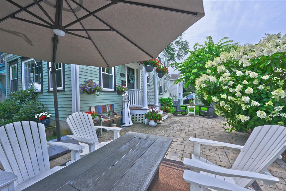 19 Ellery Road Newport, RI 02840 - Photo 7 of 42 A place for al fresco dining