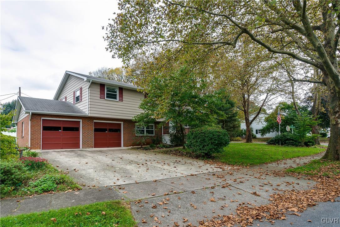 1536 Stanford Road Bethlehem, PA 18018 - Photo 3 of 48 Gallery Image 3