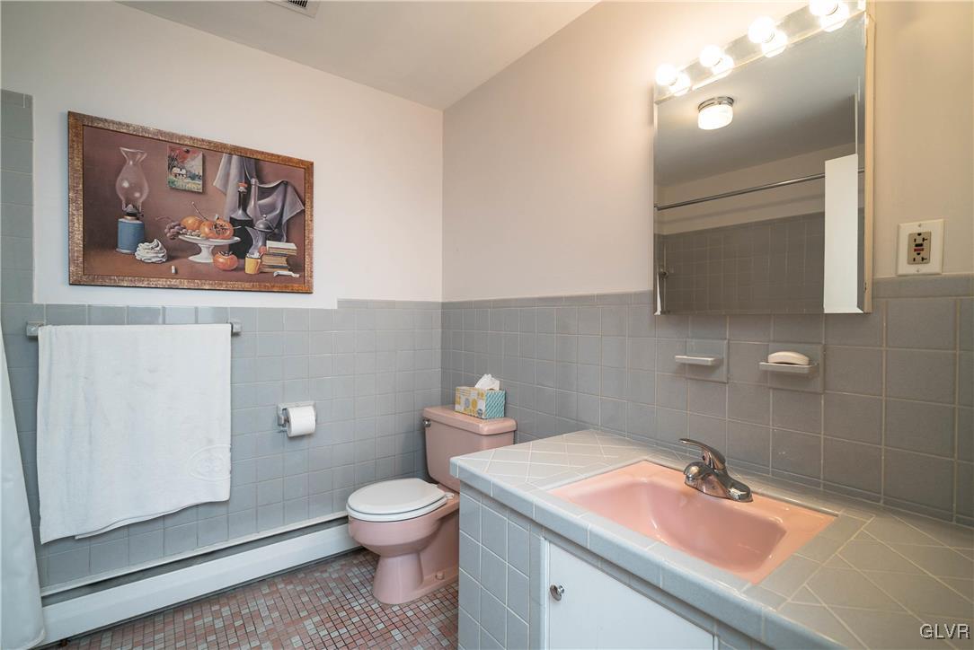 1536 Stanford Road Bethlehem, PA 18018 - Photo 34 of 48 Gallery Image 34