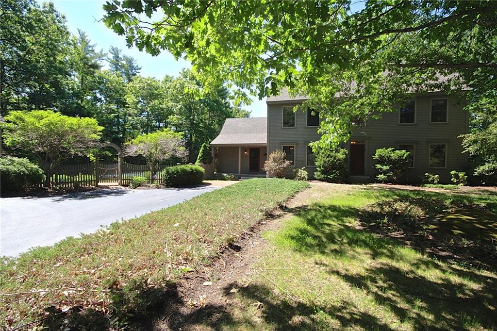 25 Cranberry Pond Road Raymond, ME 04071 - Photo 2 of 35 Welcoming entry with wide open area...