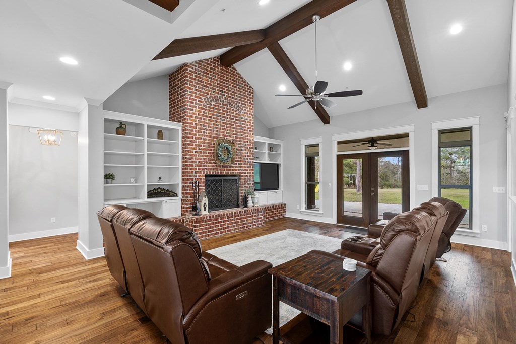 1335 Strong Road Ashford, AL 36312 - Photo 6 of 95 Grand room
