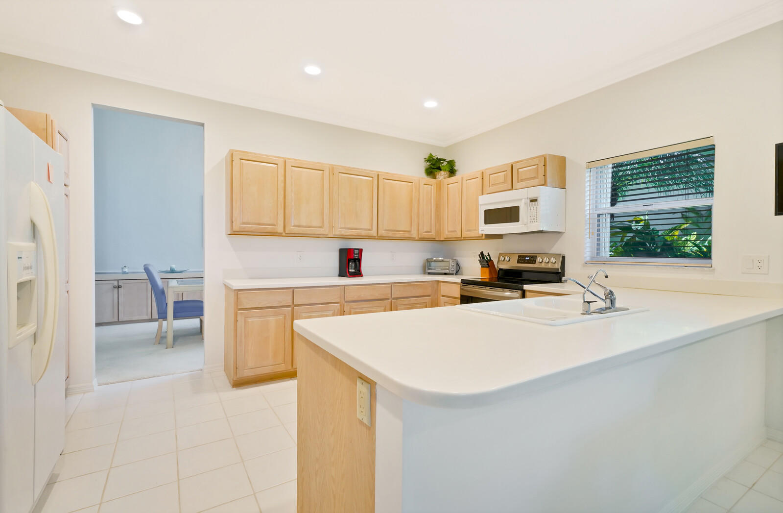 3701 Northwind Court Jupiter, FL 33477 - Photo 16 of 42 Kitchen