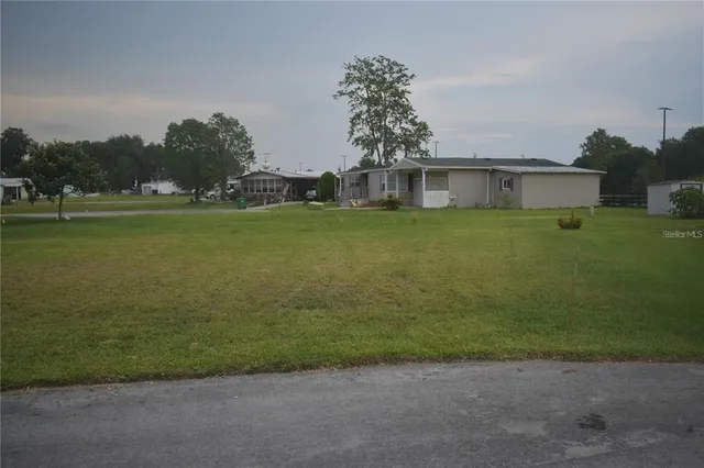 $33,500 | 30 Blk C Oxford Court, The Villages, FL 32163