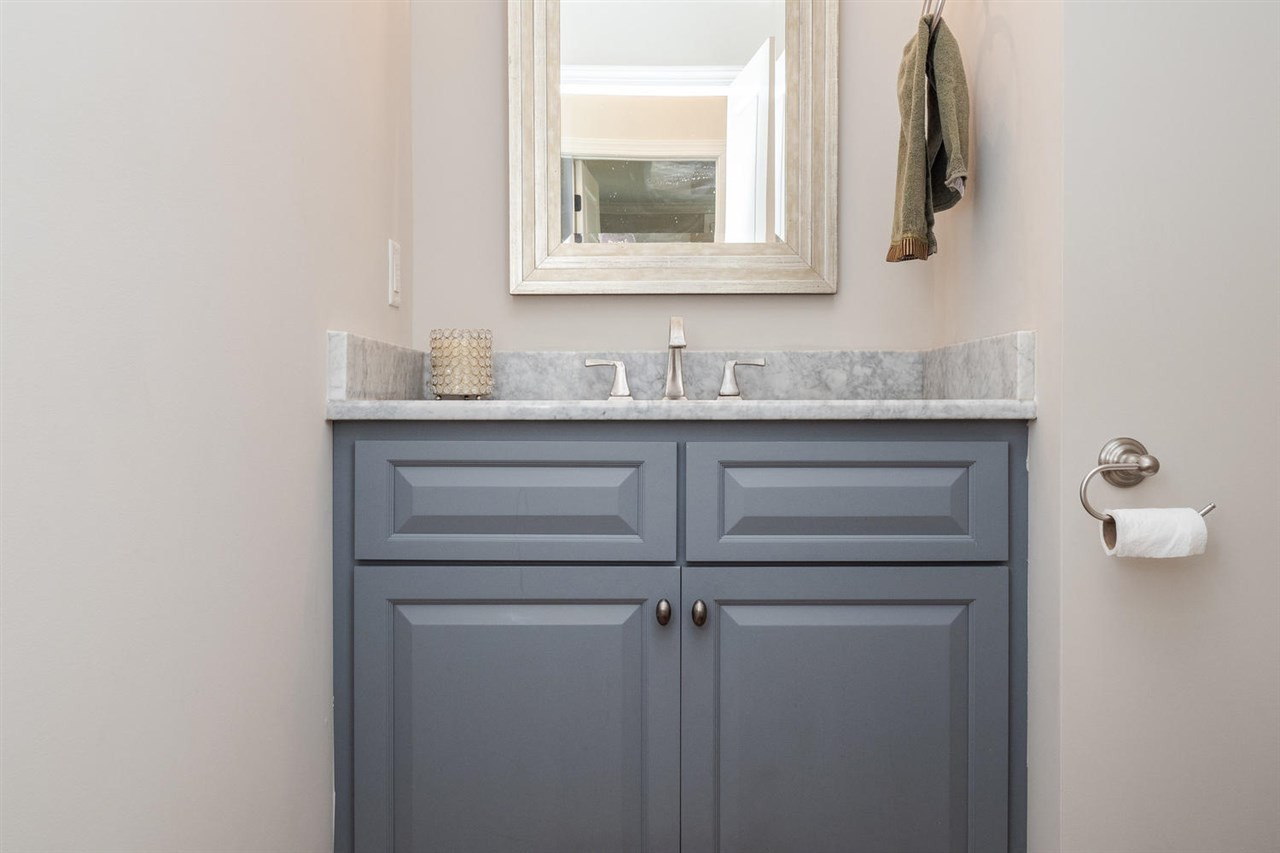 840 Shelley Road Raleigh, NC 27609 - Photo 14 of 25 Half Bath