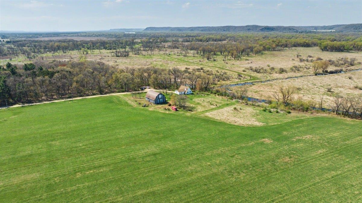 7571 McKinney Road Mazomanie, WI 53560 - Photo 6 of 41