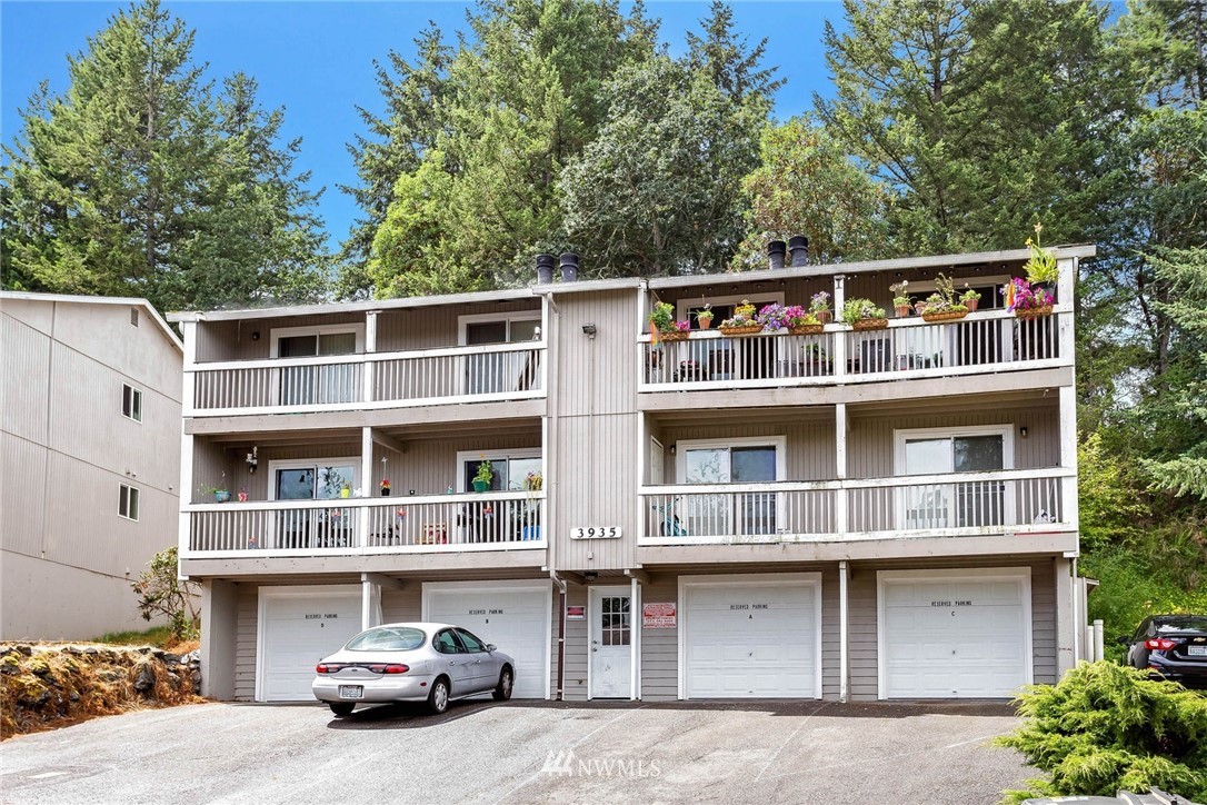 3935 Mason Loop Road Tacoma, WA 98409 - Photo 1 of 24 a house view