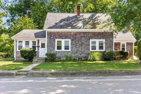 $799,000 | 77 Elm Street, Easton, MA 02356
