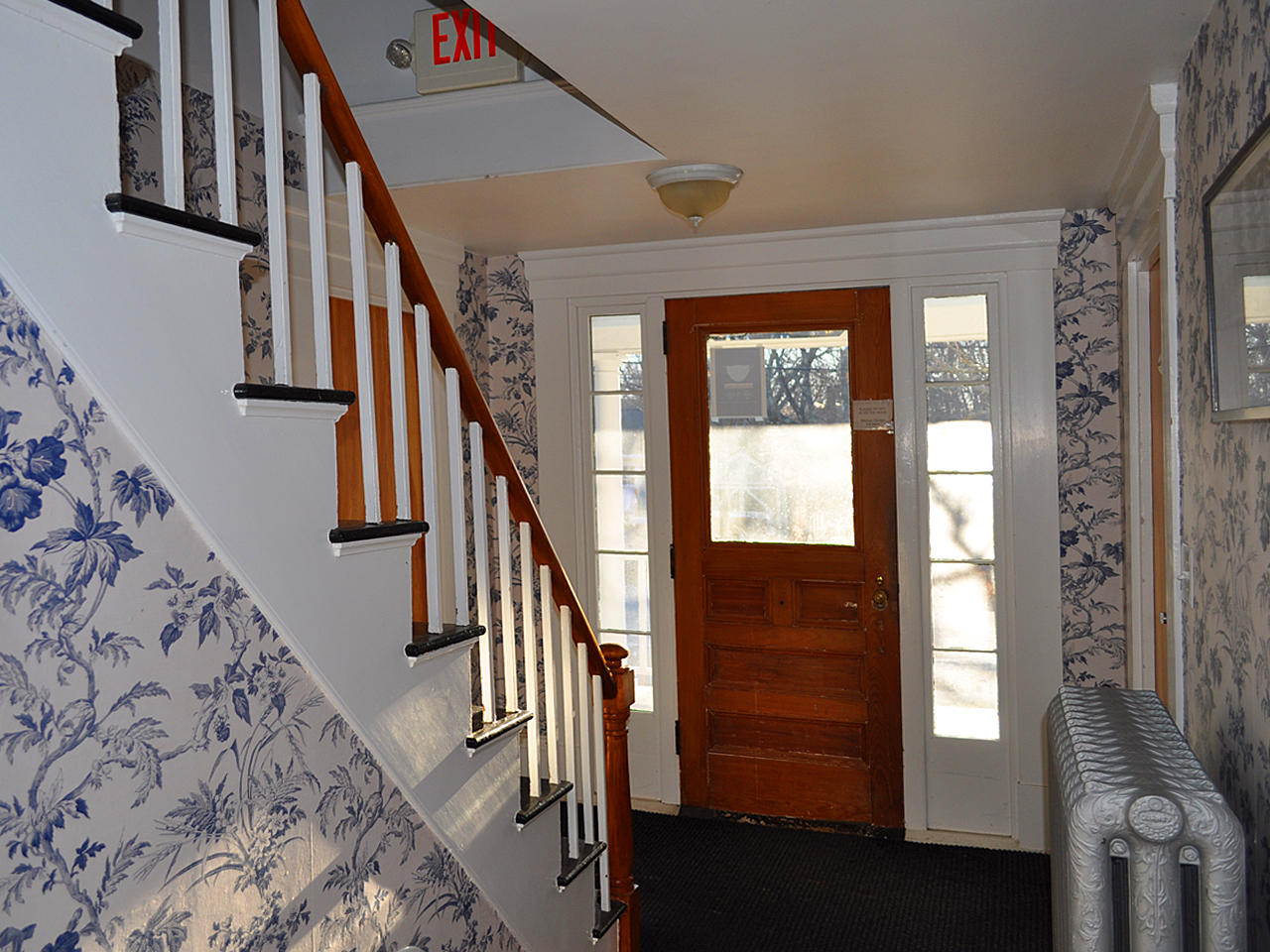 10 Mills Road Newcastle, ME 04553 - Photo 11 of 21 1-Entry Hall & Stair-1-1280px