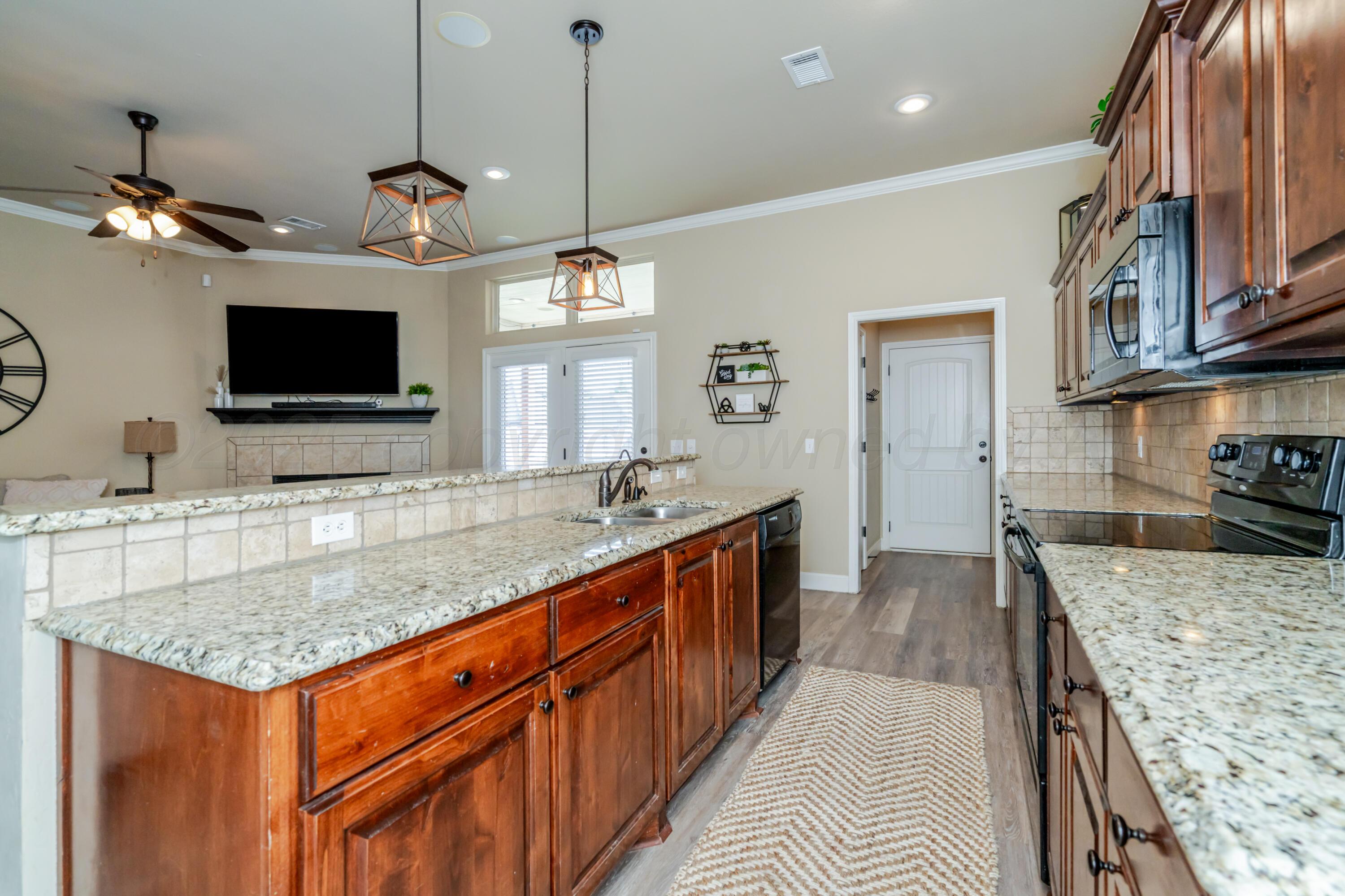 9213 Gaston Avenue Amarillo, TX 79119 - Photo 14 of 40 9213 Gaston-11