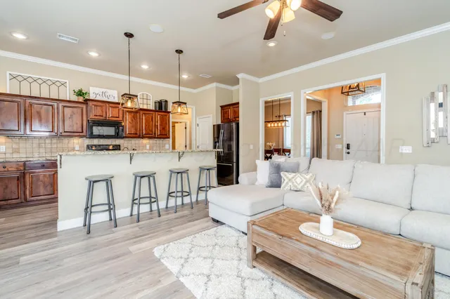 $299,000 | 9213 Gaston Avenue, Amarillo, TX 79119