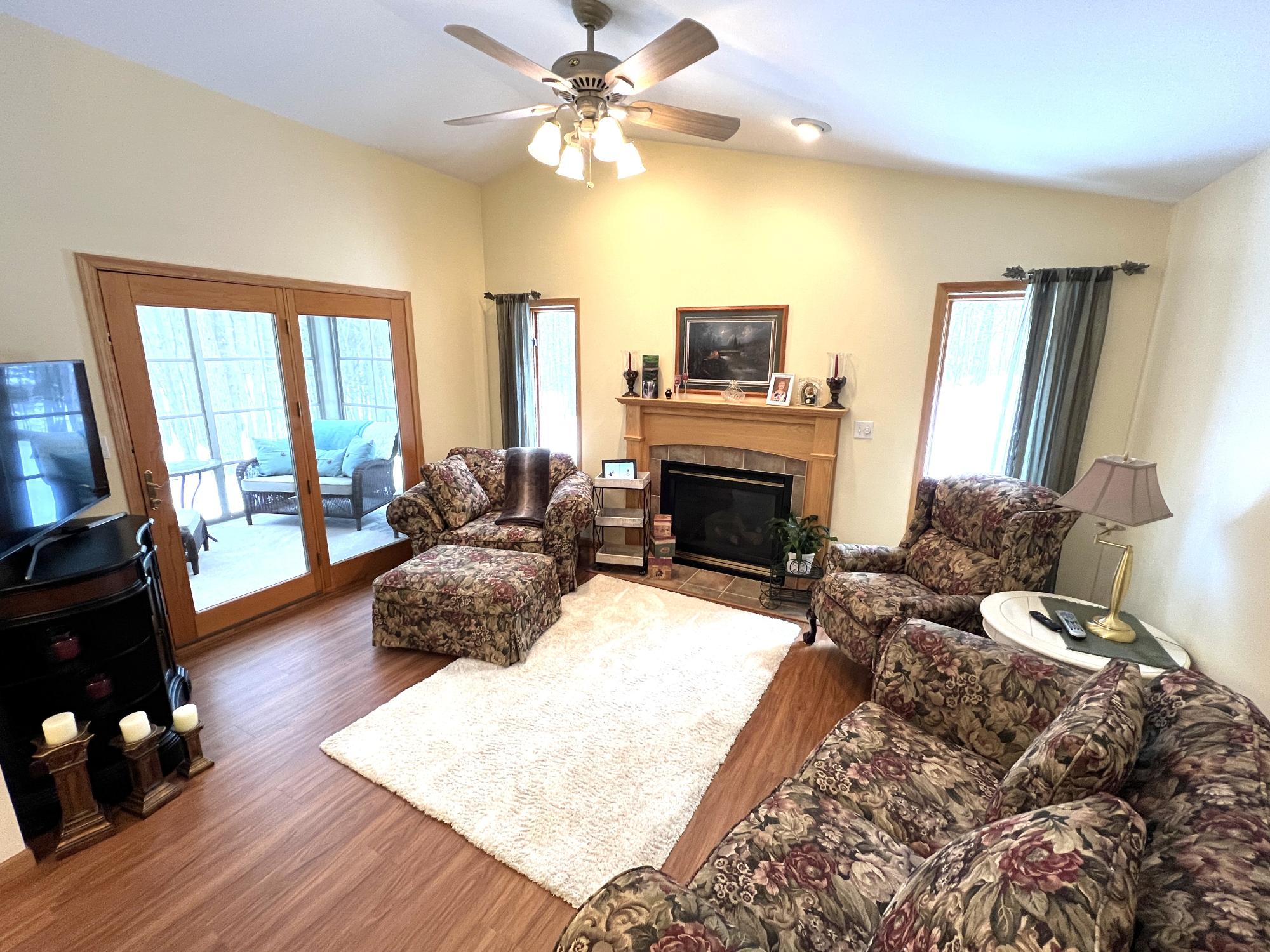 4092 Forest Lane Rhinelander, WI 54501 - Photo 4 of 78 Gallery Image 4