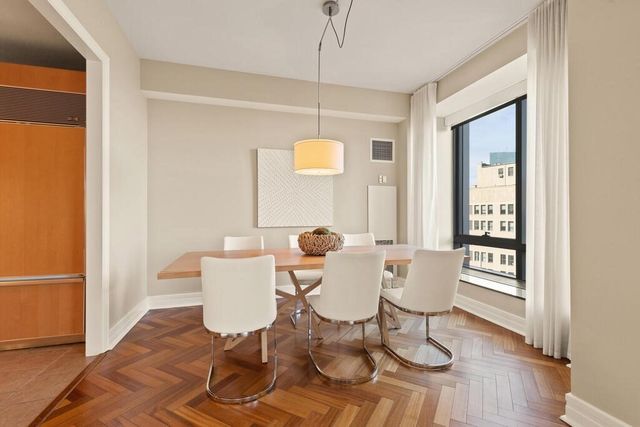 $1,945,000 | 2 Avery Street, Unit 17E, Boston, MA 02111