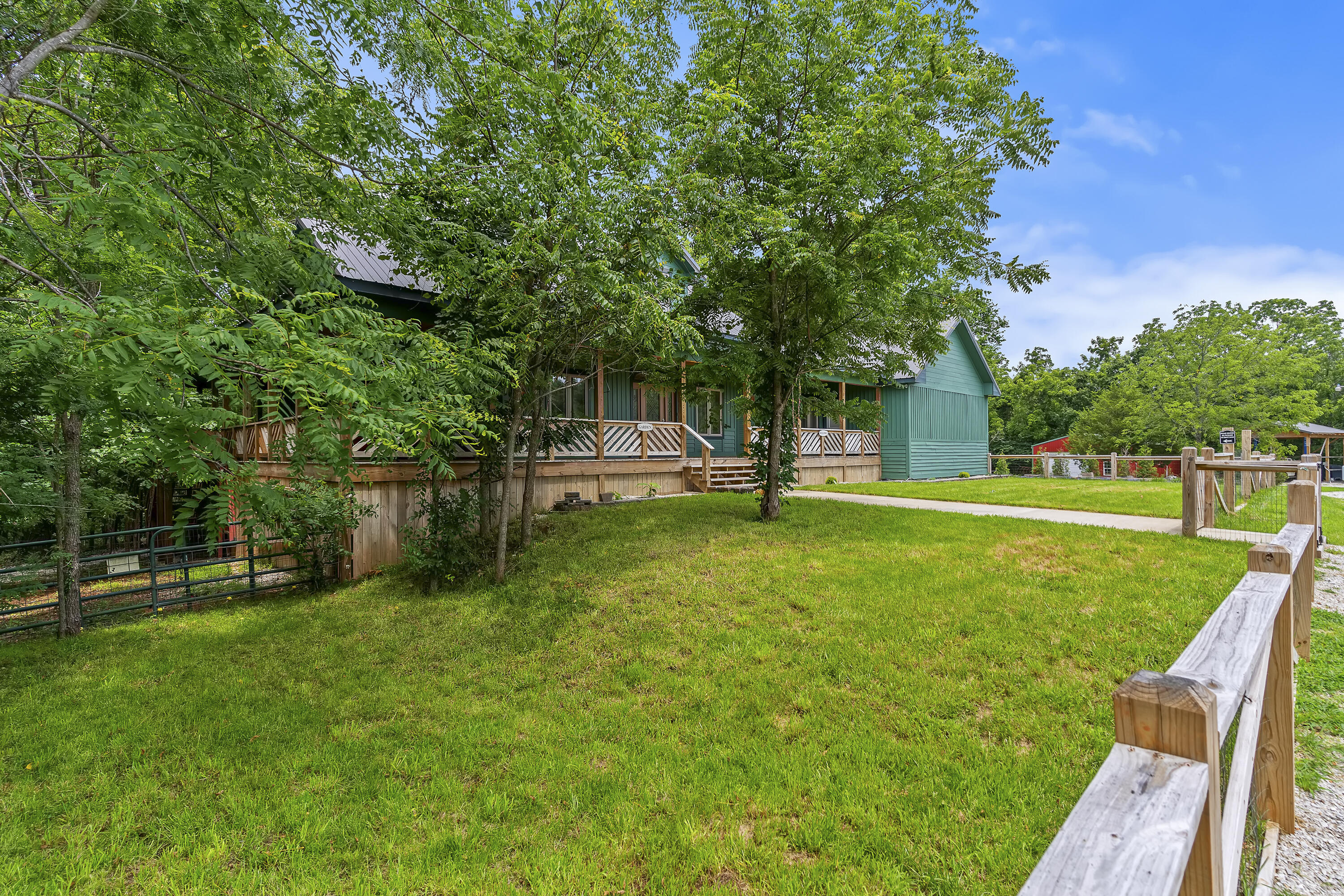 4978 S 11th RD-3