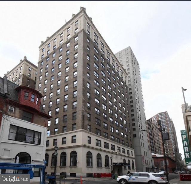 1324 Locust Street, Unit 1529 Philadelphia, PA 19107 - Photo 1 of 17