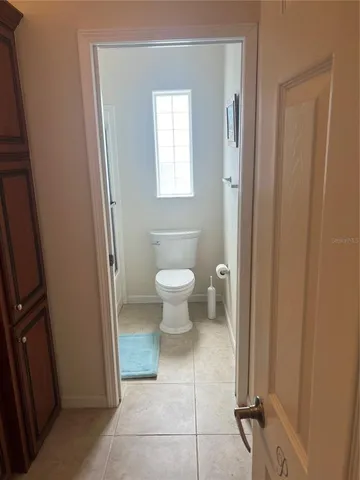 a bathroom with a toilet