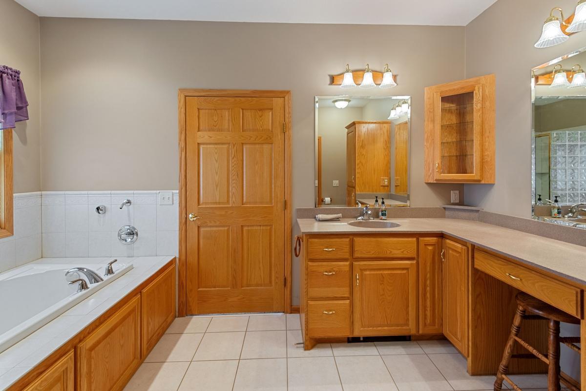 1816 10th Street Northeast Buffalo, MN 55313 - Photo 12 of 21