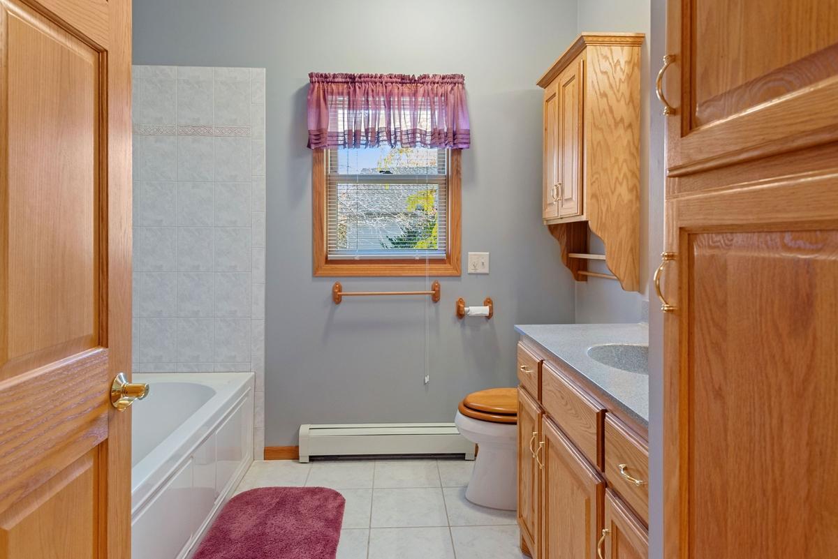 1816 10th Street Northeast Buffalo, MN 55313 - Photo 15 of 21