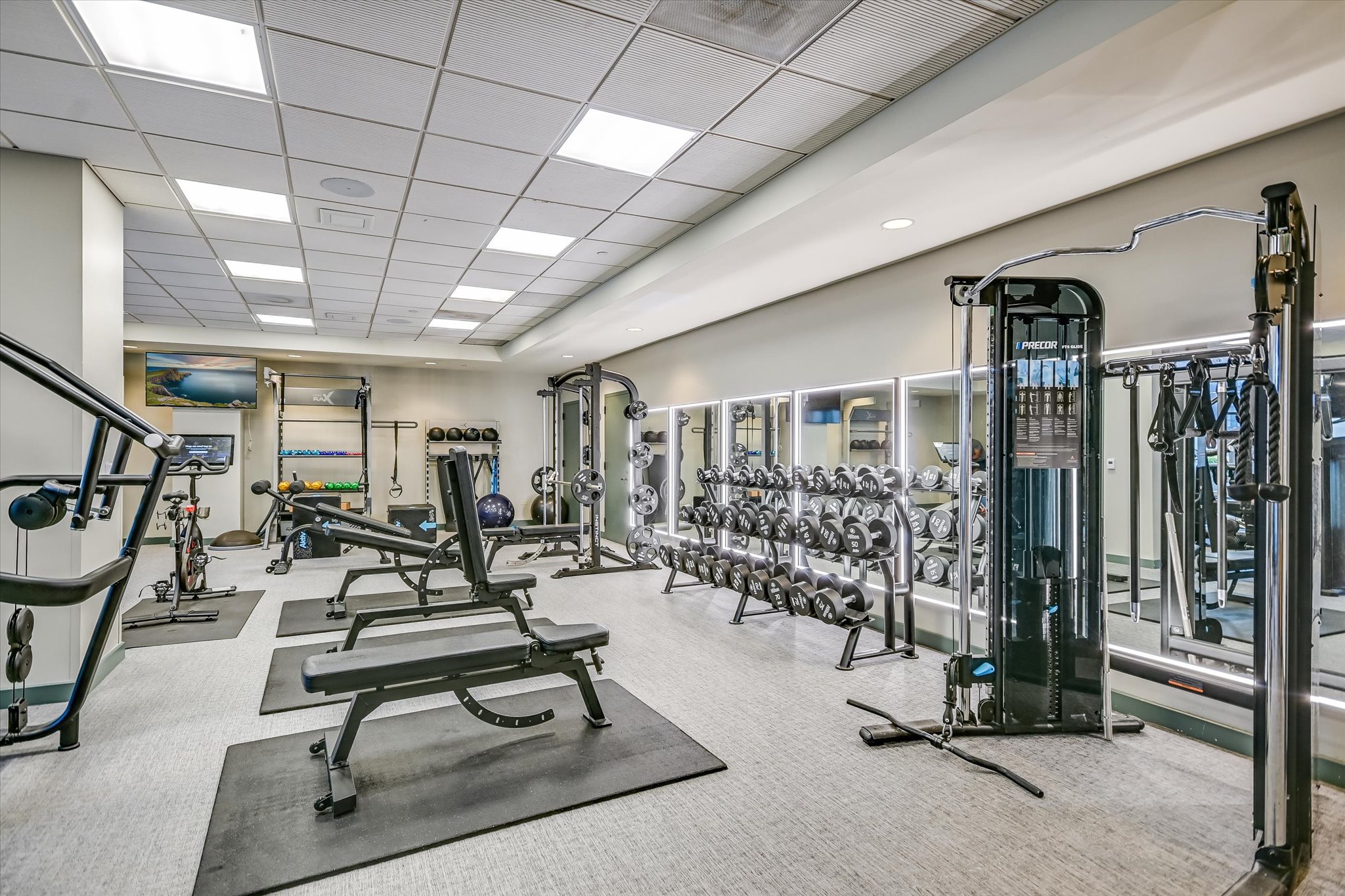 555 East 5th Street, Unit 2826 Austin, TX 78701 - Photo 33 of 40 a view of a room with gym equipment