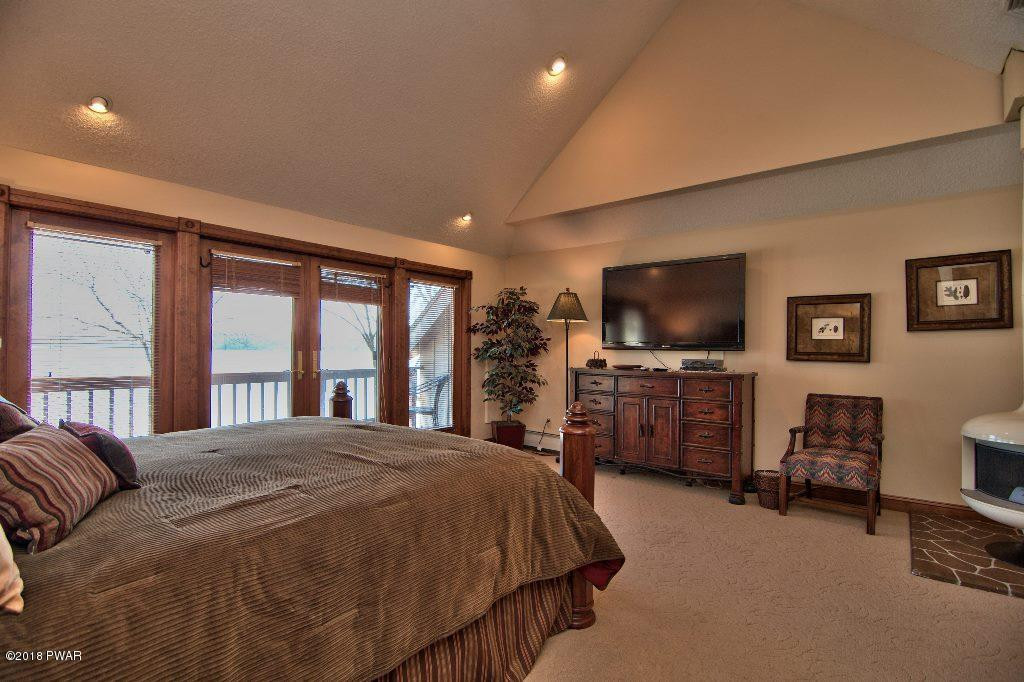 39 Boulder Point Road Lakeville, PA 18438 - Photo 13 of 44 Master Bedroom View 2