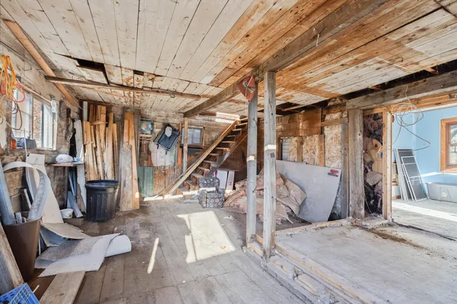 $159,900 | 21 Water Street, Clinton, ME 04927