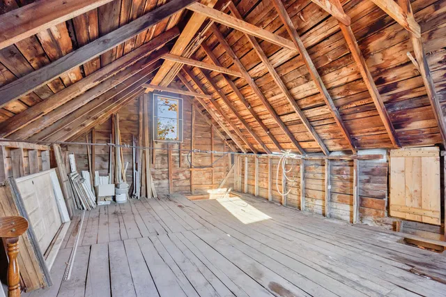 $159,900 | 21 Water Street, Clinton, ME 04927