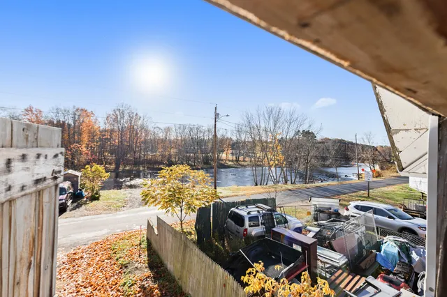 $159,900 | 21 Water Street, Clinton, ME 04927