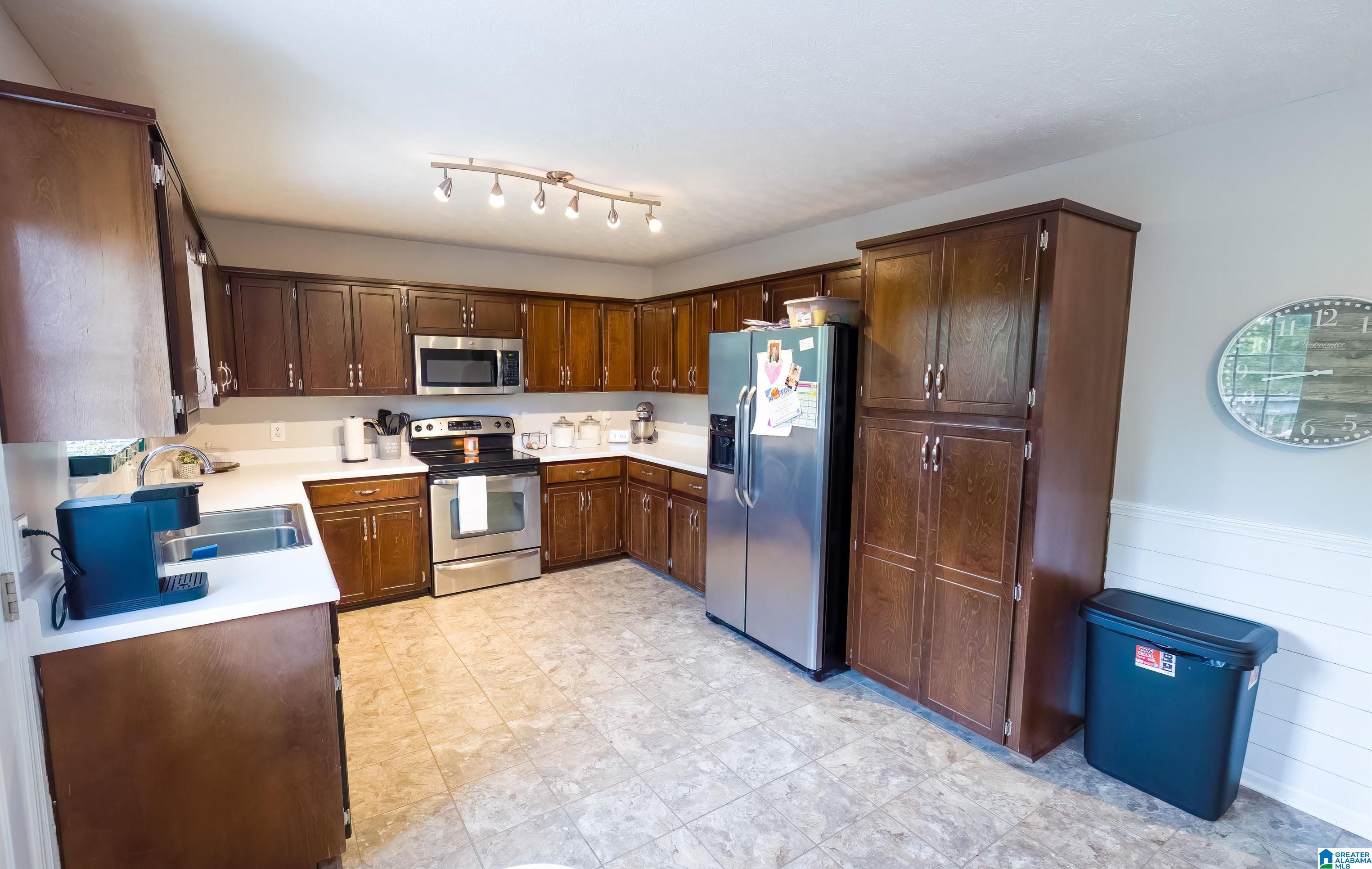 191 Wilson Way Weaver, AL 36277 - Photo 9 of 28