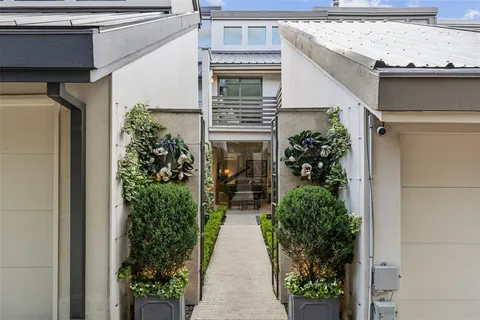 $1,395,000 | 4127 Buena Vista Street, Dallas, TX 75204