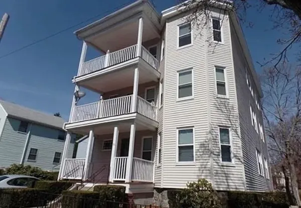 $2,550 | 36 Seymour Street, Unit 1, Boston, MA 02131