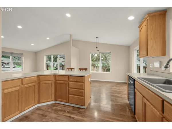 $345,000 | 1780 Grape Court, Sweet Home, OR 97386