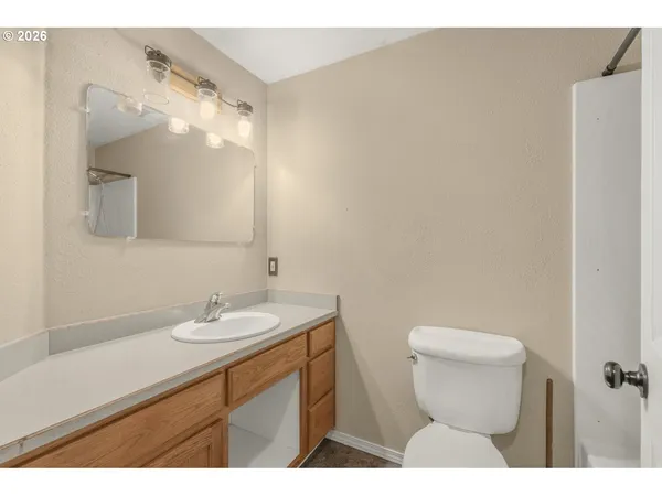 $345,000 | 1780 Grape Court, Sweet Home, OR 97386