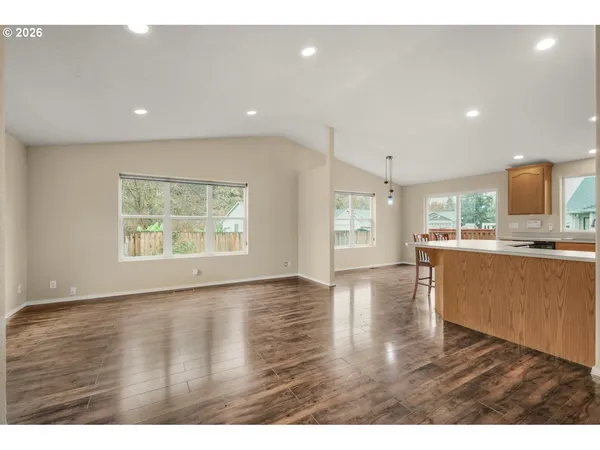 $345,000 | 1780 Grape Court, Sweet Home, OR 97386