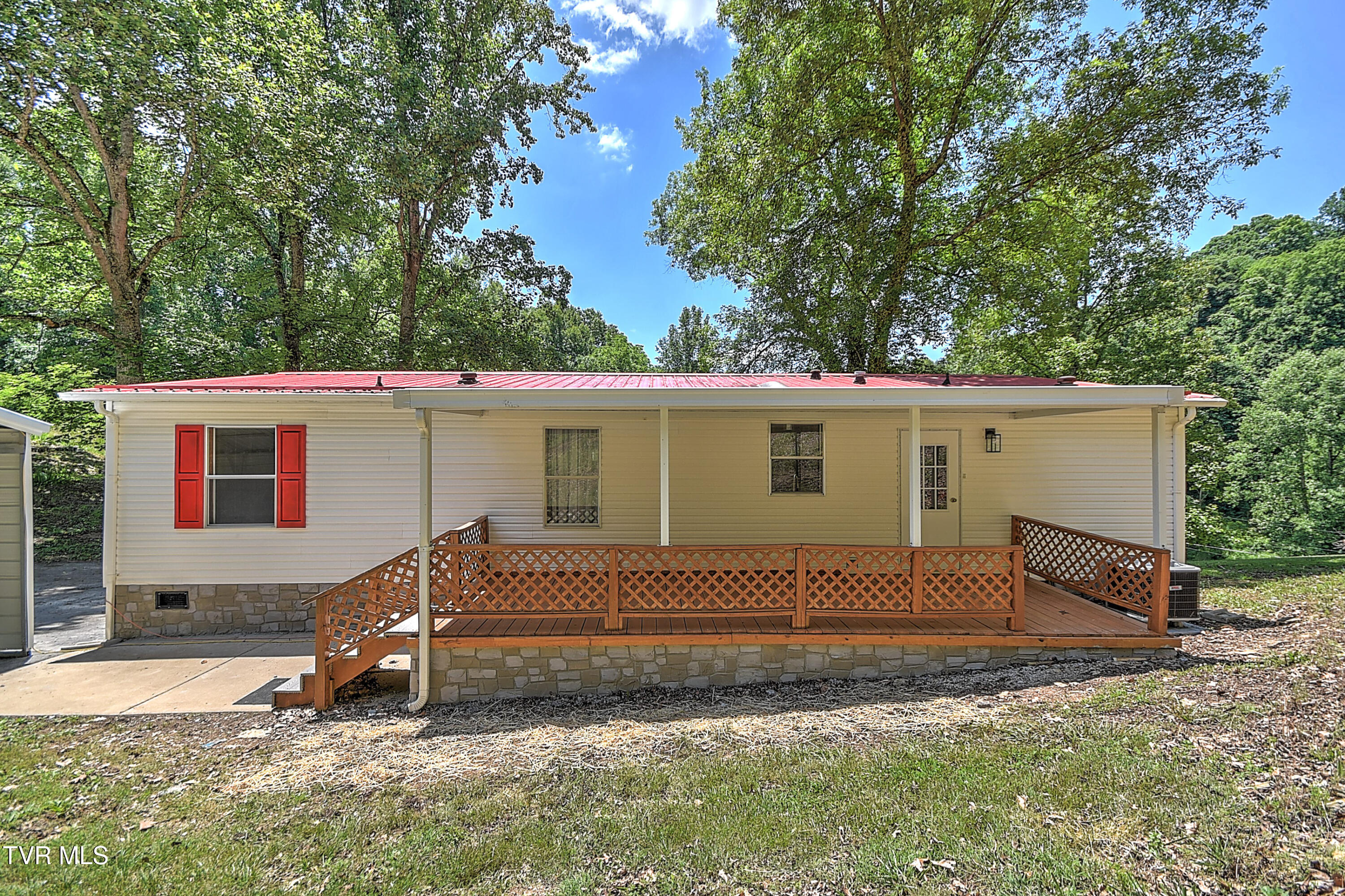 384 Johnson Hollow Road Blountville, TN 37617 - Photo 40 of 42 384 Johnson Hollow GUnit-45