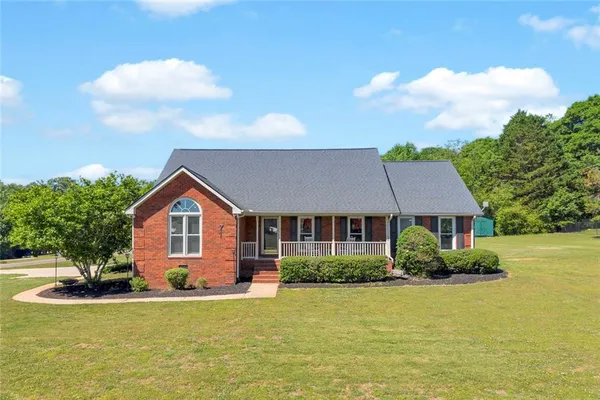 $399,000 | 71 Woodridge Way, Royston, GA 30662