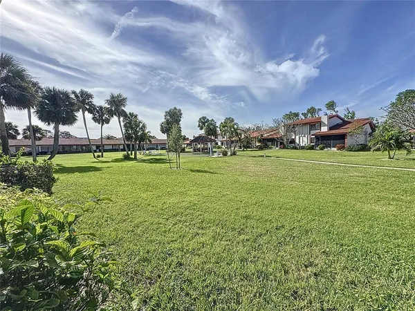 $330,000 | 707 Sorrento Inlet, Unit 707, Nokomis, FL 34275