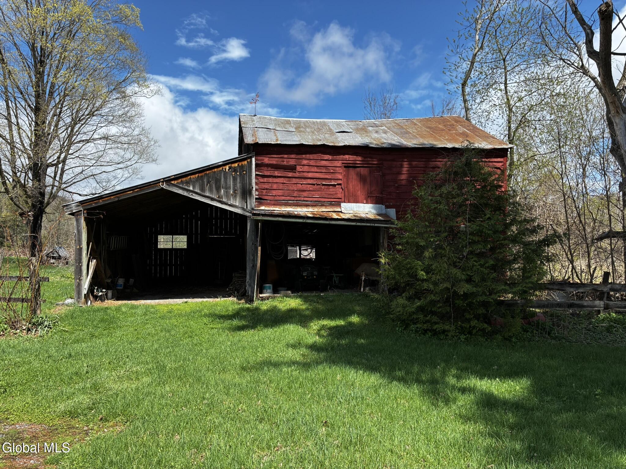 134 School House Road Schoharie, NY 12157 - Photo 4 of 52 IMG_9249