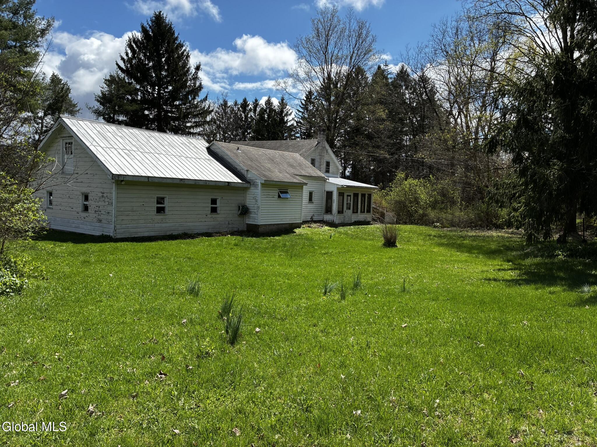 134 School House Road Schoharie, NY 12157 - Photo 5 of 52 IMG_9255