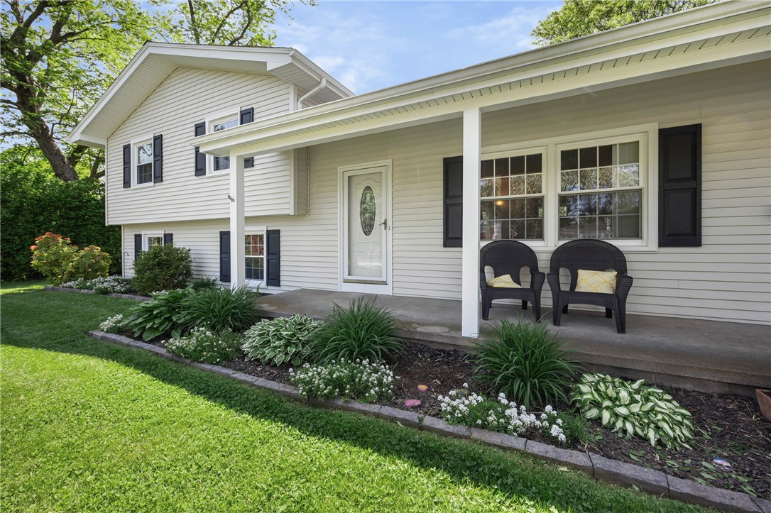 648 Meadowbriar Road Greece, NY 14616 - Photo 3 of 50