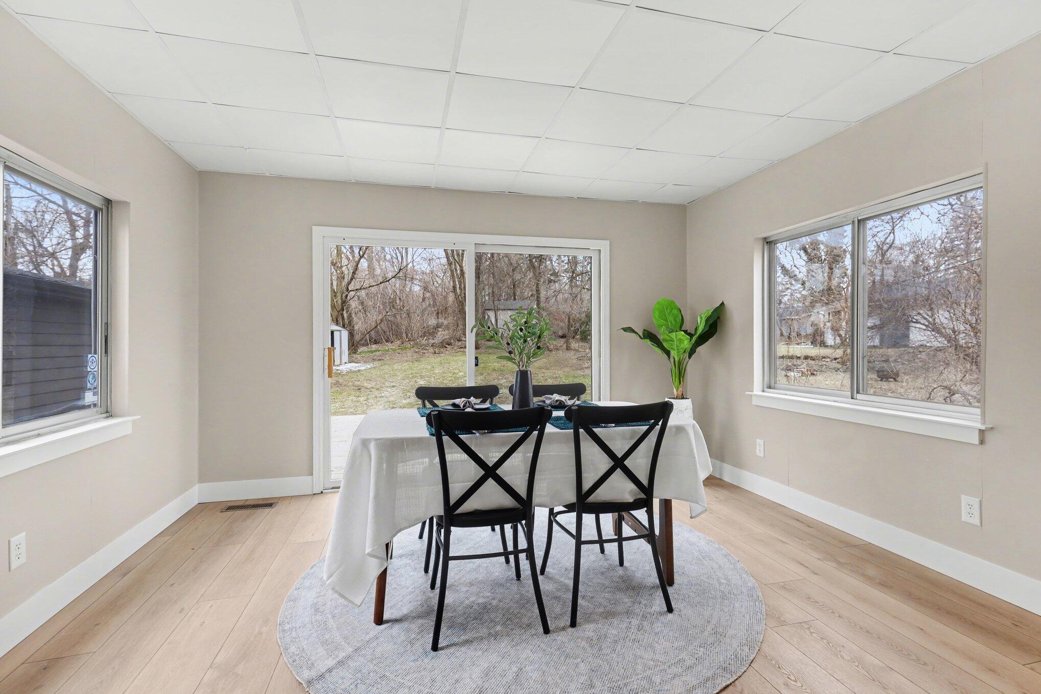 6672 Cascade Road Southeast Grand Rapids, MI 49546 - Photo 8 of 28 008_file_9741