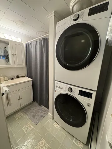 $219,000 | 2 Western Avenue, East Millinocket, ME 04430