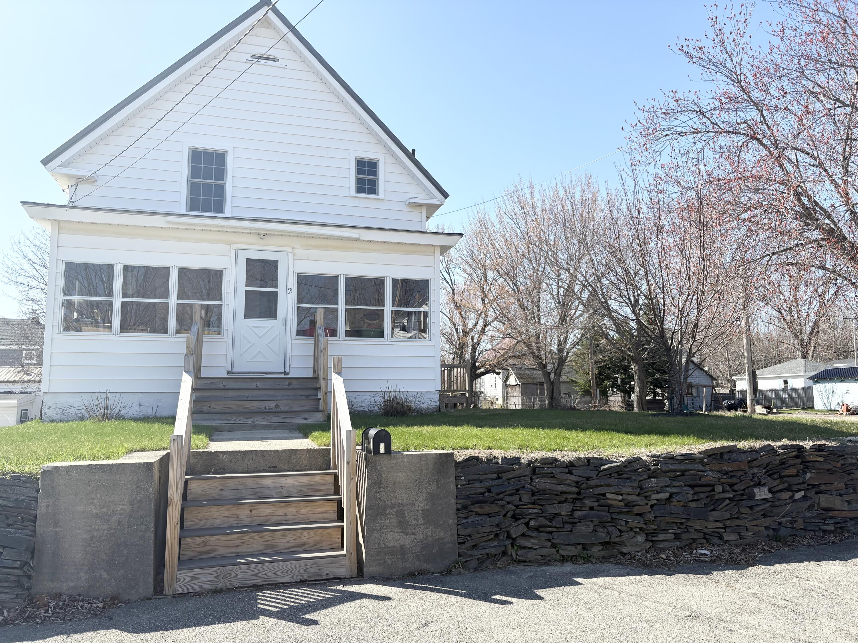 2 Western Avenue East Millinocket, ME 04430 - Photo 3 of 31 IMG_2708