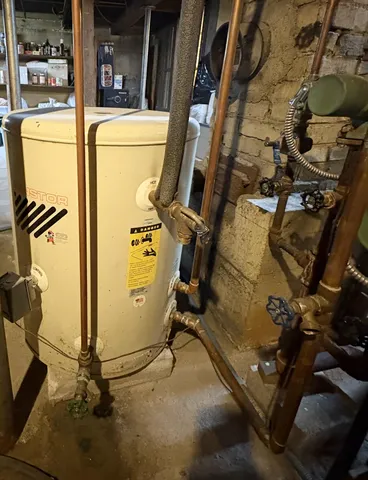 $219,000 | 2 Western Avenue, East Millinocket, ME 04430