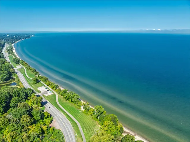 $750,000 | 91 Birch Hills Drive, Irondequoit, NY 14622