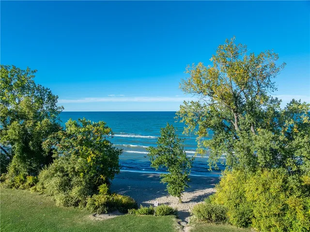 $750,000 | 91 Birch Hills Drive, Irondequoit, NY 14622