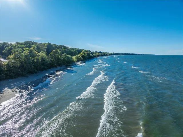 $750,000 | 91 Birch Hills Drive, Irondequoit, NY 14622