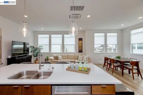 $849,000 | 2885 Tradewind Drive, Alameda, CA 94501