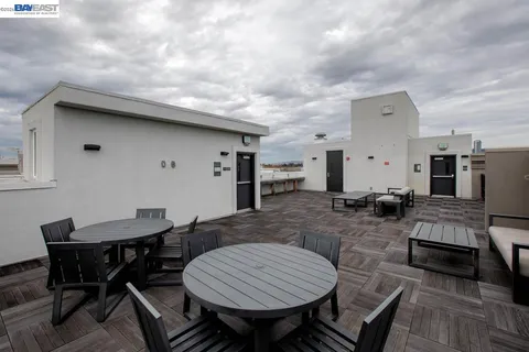 $849,000 | 2885 Tradewind Drive, Alameda, CA 94501