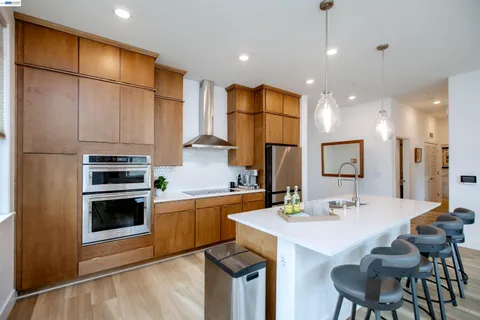 $849,000 | 2885 Tradewind Drive, Alameda, CA 94501