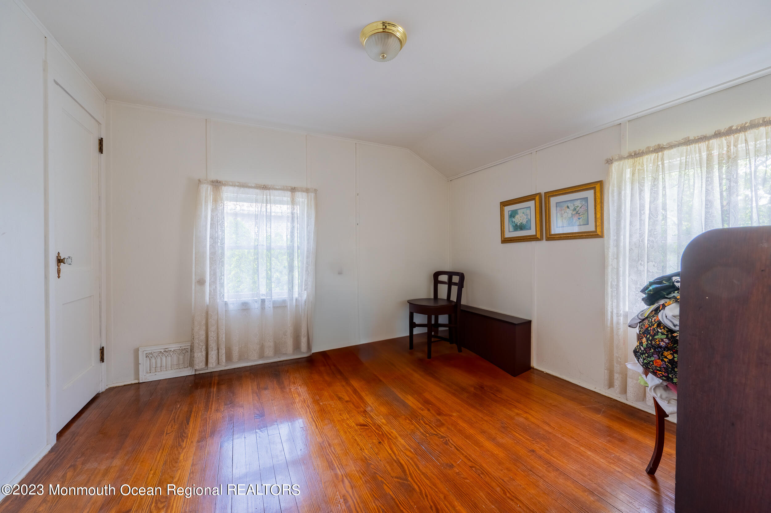 2561 River Road Manasquan, NJ 08736 - Photo 25 of 36 Second floor bedroom (2 of 3)